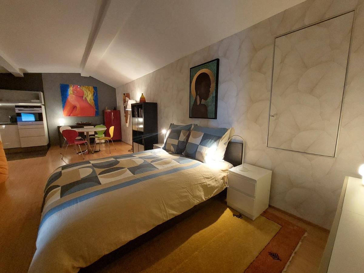 La Crique De L'Evole Apartment Нюшател Екстериор снимка
